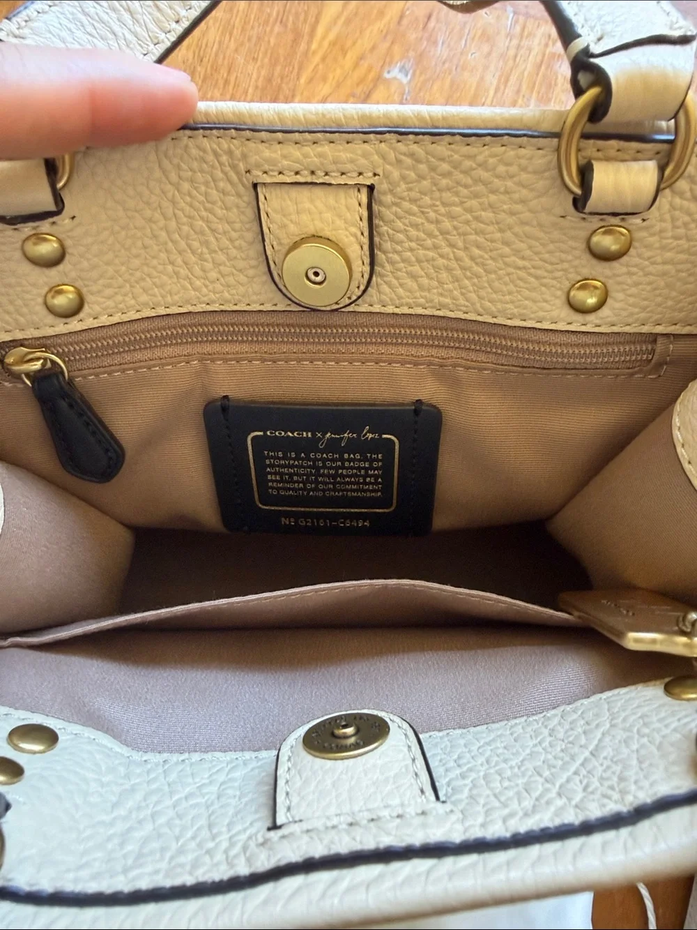 Coach X JLO Dempsey Tote 22 NYC Skyline leather